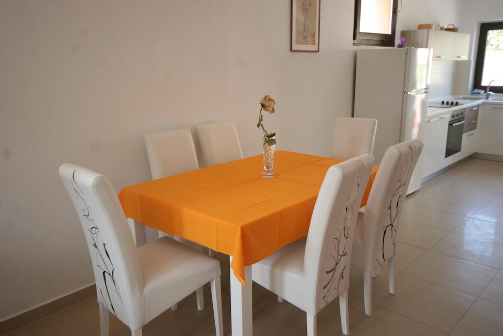 Apartments Karabaic Krk Krk Town Chambre photo