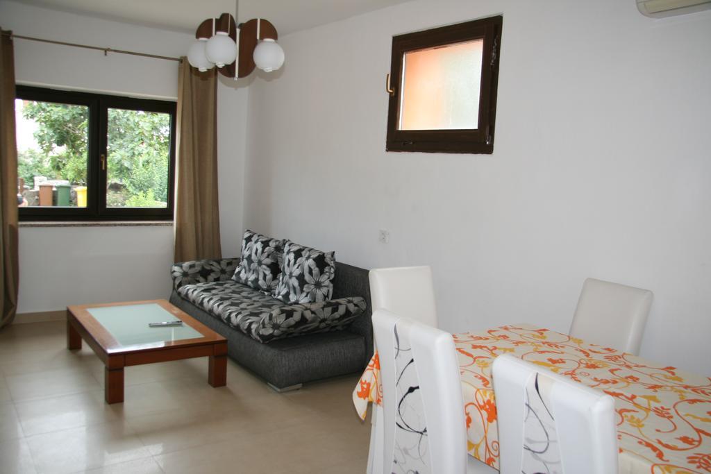 Apartments Karabaic Krk Krk Town Extérieur photo
